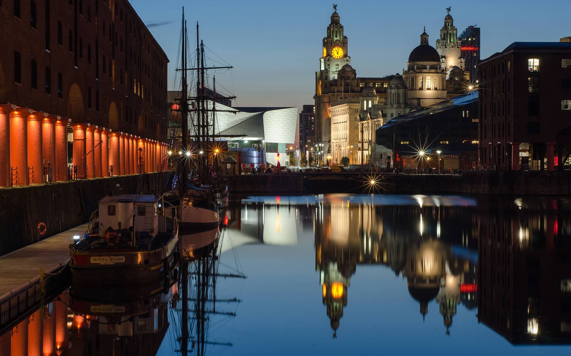 New Year in UK-Liverpool and Manchester Holiday Travel & Tour Package