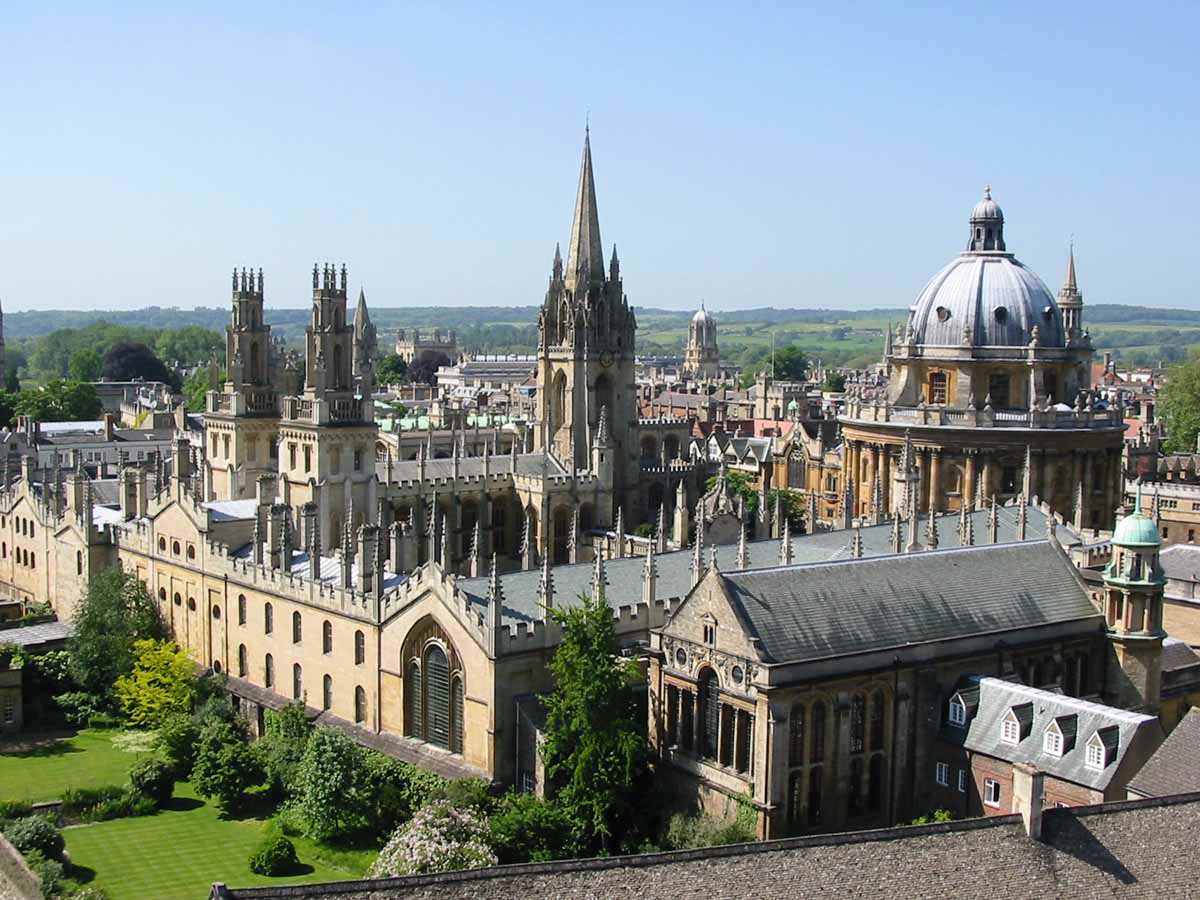 Explore UK In Summer Holiday Travel And Tour Package