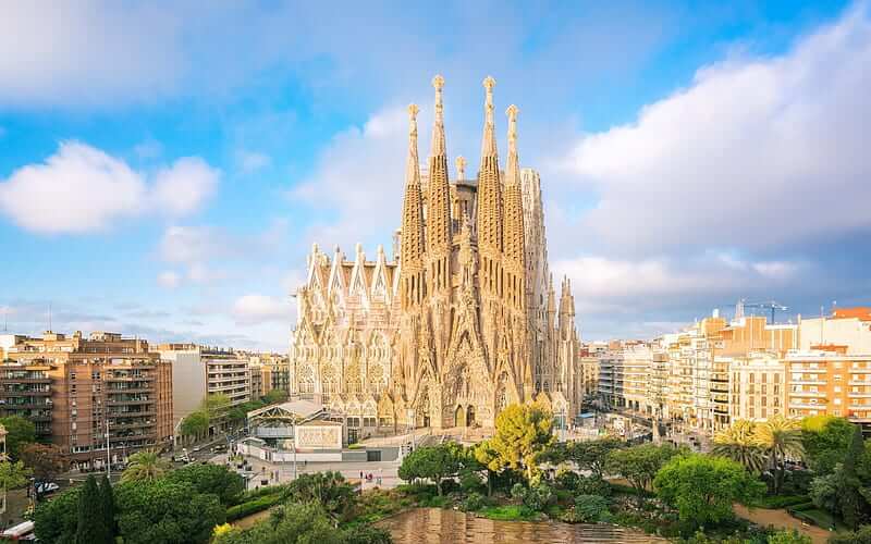 Spain-Barcelona New Year Holiday Travel & Tour Package